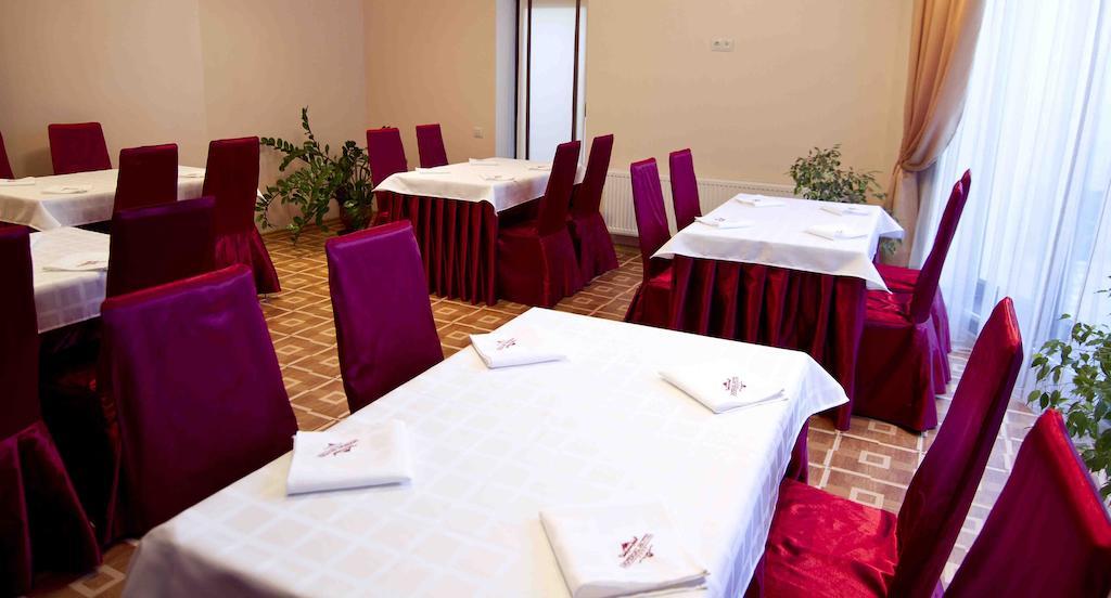 Imperial Hotel Kišiněv Exteriér fotografie